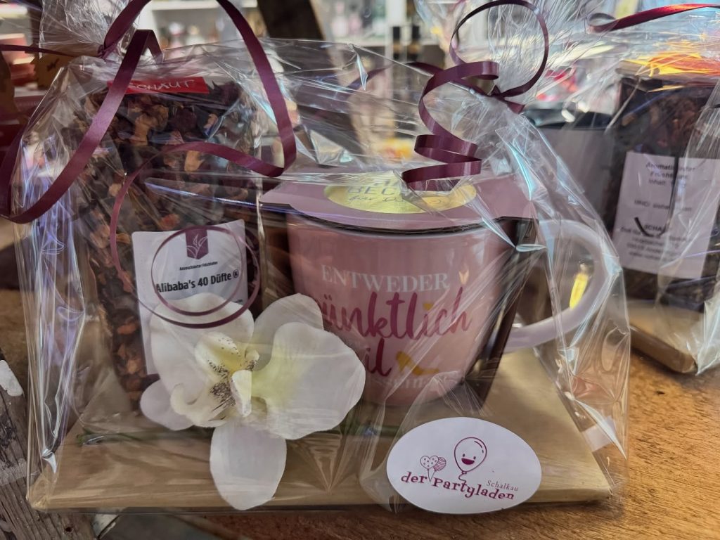 Instagram post from partyladenschalkau. This post is in position 2.